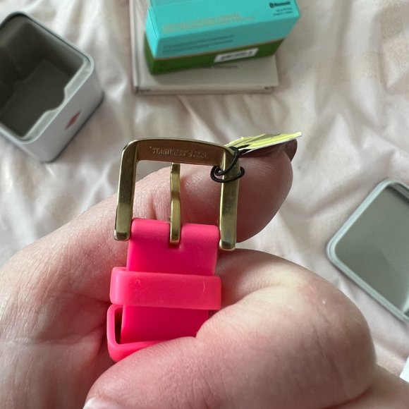 kate spade pink coral silicone watch like new! - Picture 7 of 12